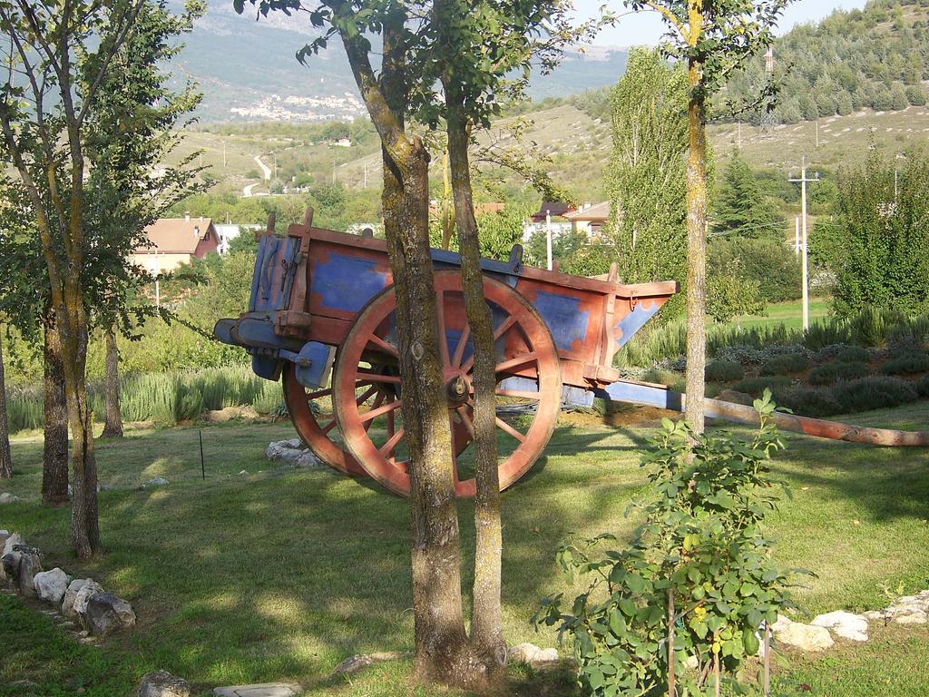 La Radice Hotel Paganica Exterior foto